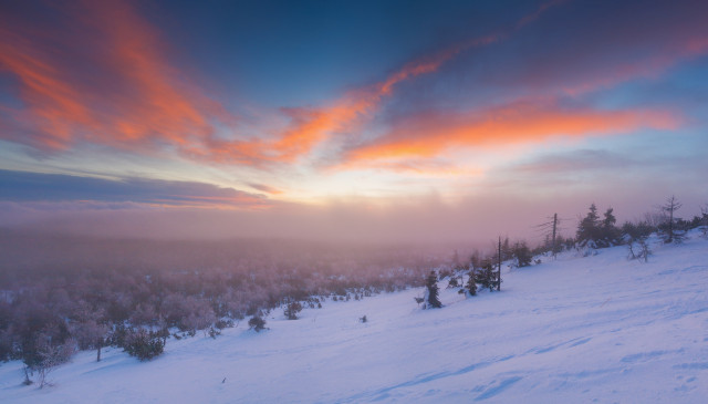 Morgenstimmung mit böhmischem Nebel auf dem Kahleberg