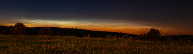 Leuchtende Nachtwolken bei Altenberg