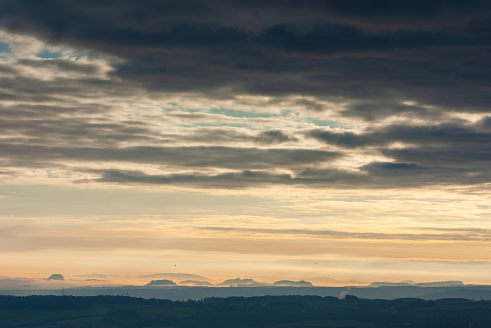 Fernsicht von Possendorf zum Elbsandsteingebirge und Ještěd