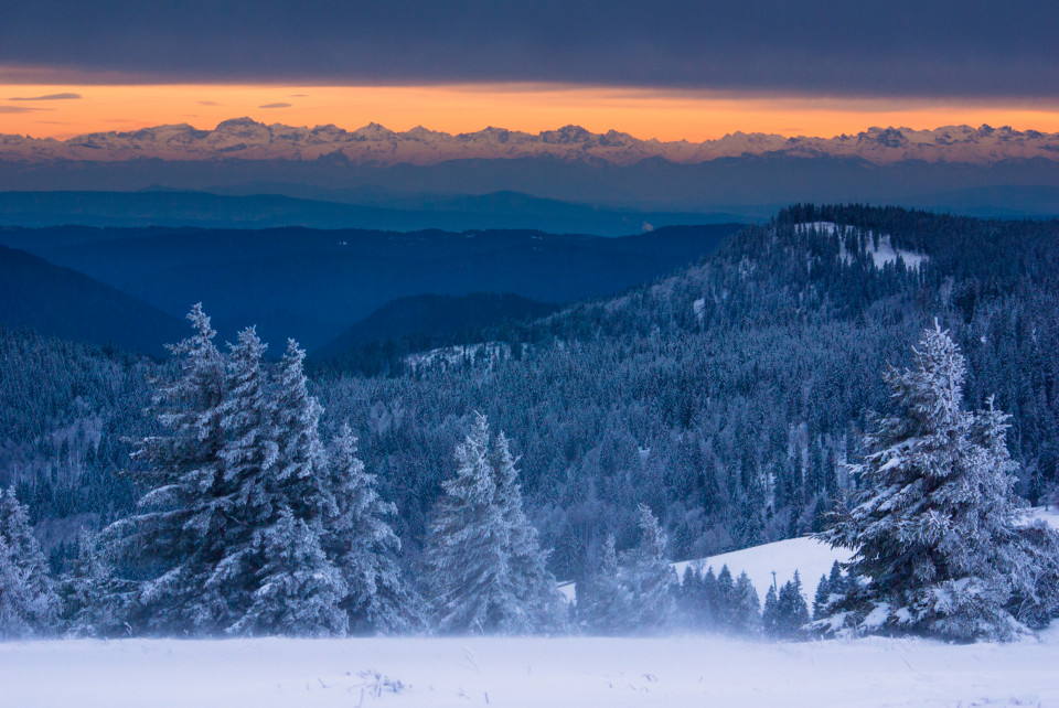 Fernsicht bei aufziehendem Sturm am Feldberg