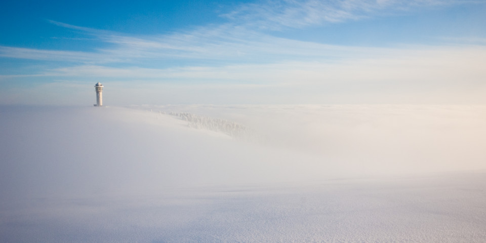 Neuschnee und Inversion am Feldberg