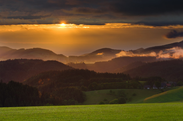 Sonnenuntergang am Hohlen Graben