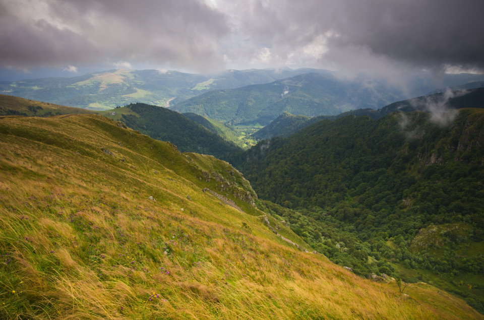 Aufziehender Regenschauer am Hohneck