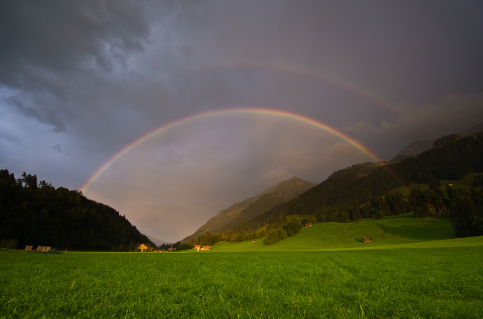 Regenbogen über Zünegg