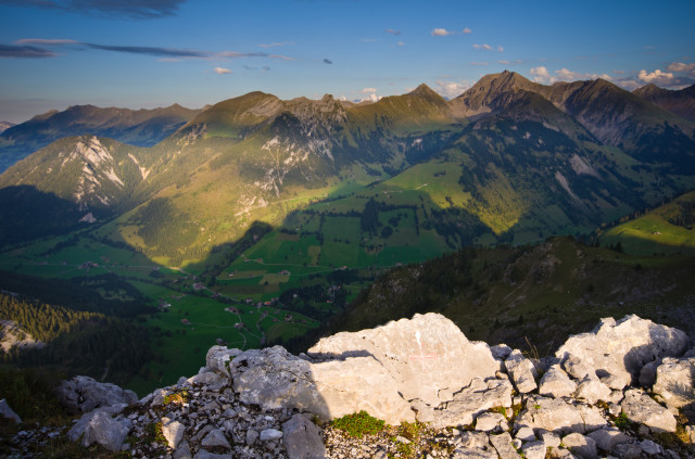 Tiefblick ins Diemtigtal vom Girenhörnli