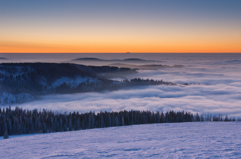 Feldberg, Abenddämmerung bei Inversionswetterlage