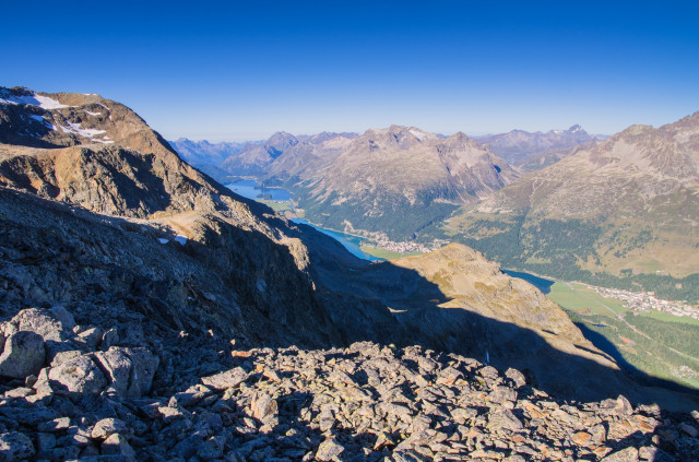 Blick vom Piz Mezdi Richtung Silvaplana, Sils, Maloja