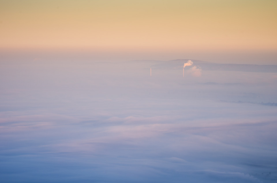 Aussicht vom Breitenstein mit Frühnebel