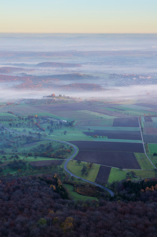 Aussicht vom Breitenstein mit Frühnebel