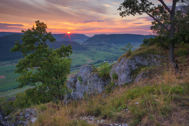 Sonnenuntergang am Hausener Felsen