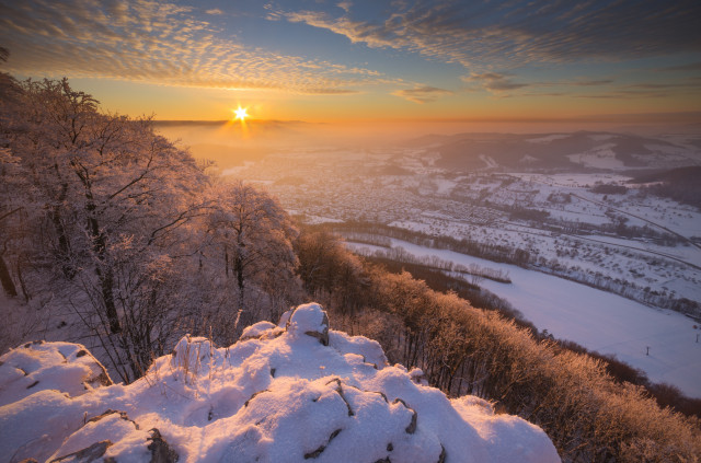 Winterabend auf dem Messelstein bei Donzdorf