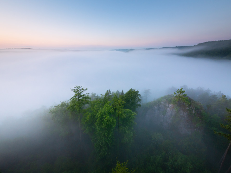 Morgenstimmung mit Nebel über Blaubeuren