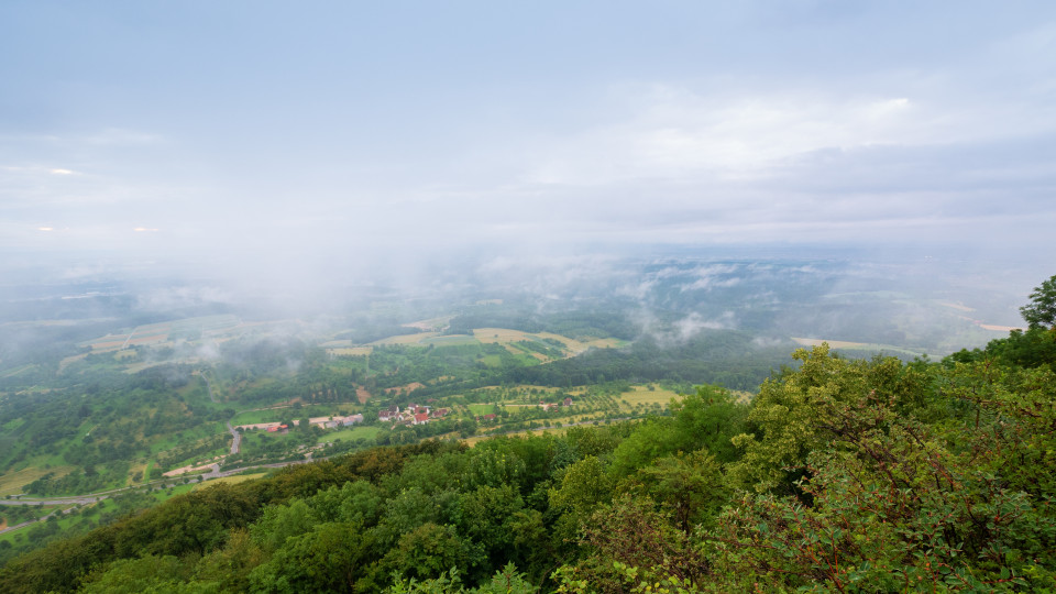 Aussicht vom Beurener Fels nach Gewitter