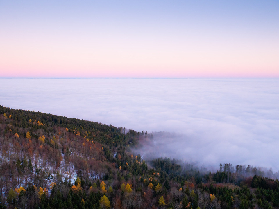 Aussicht vom Lochenstein bei Inversionswetterlage