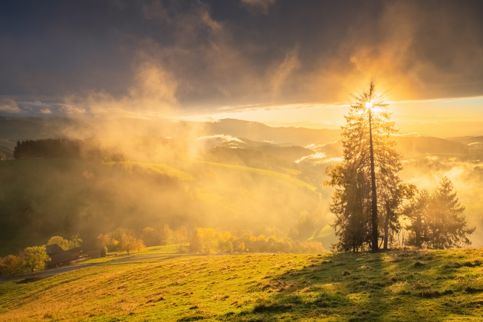 Sonnenuntergang am Kapfenberg bei St. Peter