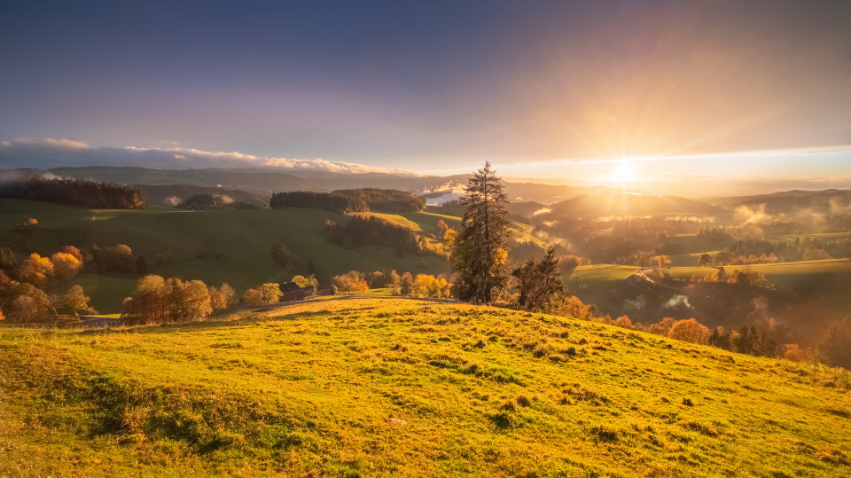 Sonnenuntergang am Kapfenberg bei St. Peter