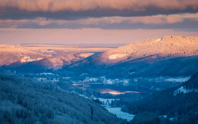 Blick auf Titisee und Hochfirst