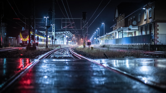 Bahnhof Neustadt (Schwarzwald) im Regen