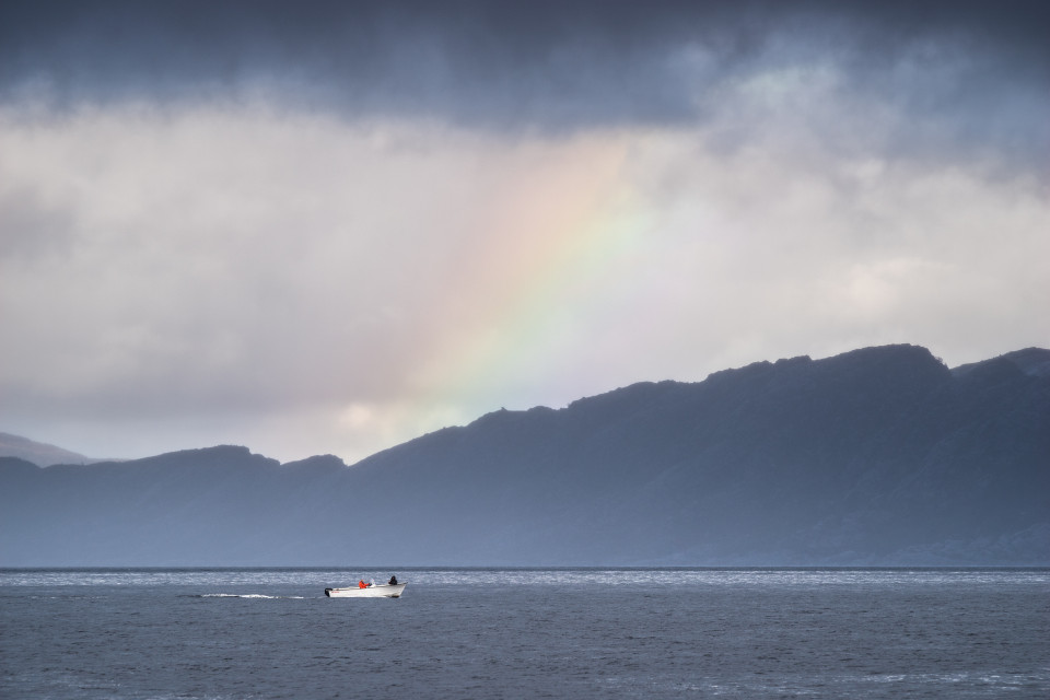 Meer und Regenbogen