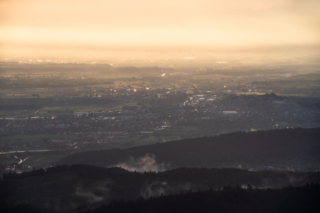 Landschaft im Abendlicht gesehen vom Kandelfelsen