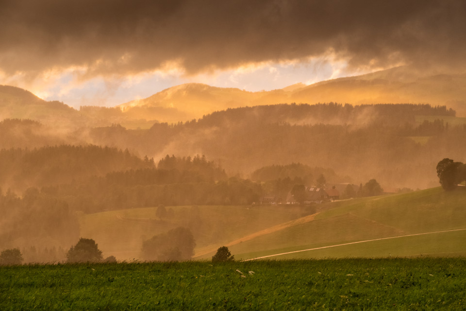 Abendstimmung hinter einer Kaltfront, Aussicht Hohlen Graben